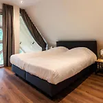 Willa Boerderij Met Binnenzwembad & Wellness - 10 Personen