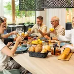 Willa Boerderij Met Binnenzwembad & Wellness - 10 Personen