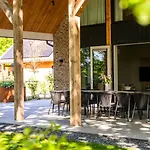 Willa Boerderij Met Binnenzwembad & Wellness - 10 Personen
