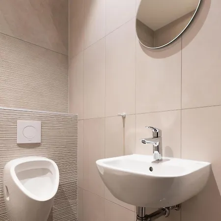 Boerderij Met Binnenzwembad & Wellness - 10 Personen * Wekerom