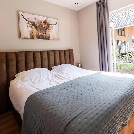 Boerderij Met Binnenzwembad & Wellness - 10 Personen *