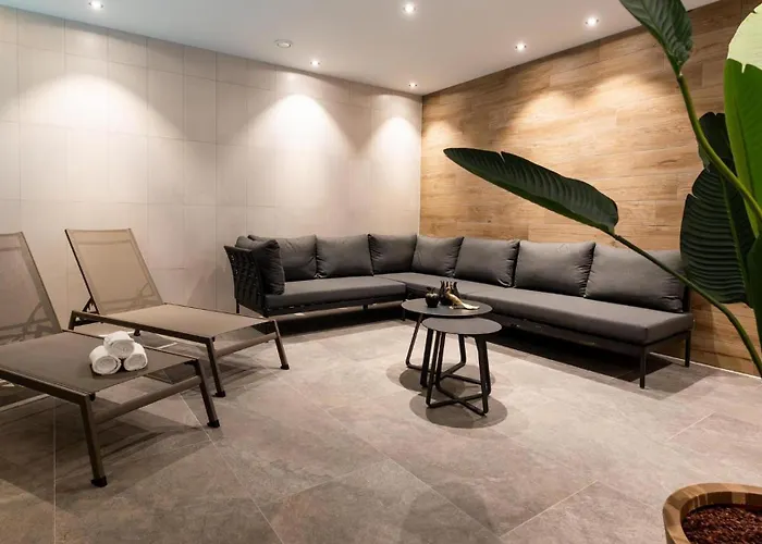 Boerderij Met Binnenzwembad & Wellness - 10 Personen Wekerom