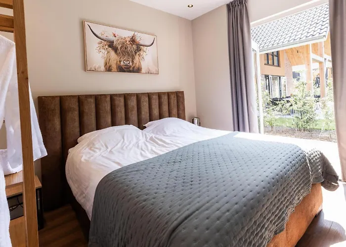 Boerderij Met Binnenzwembad & Wellness - 10 Personen *