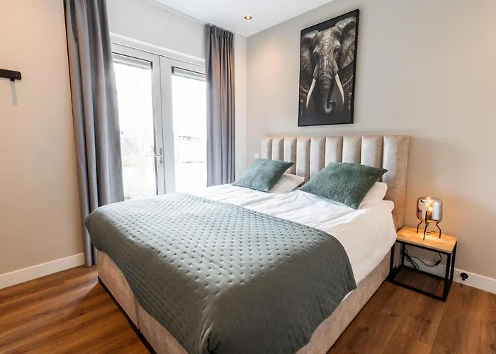 Boerderij Met Binnenzwembad & Wellness - 10 Personen