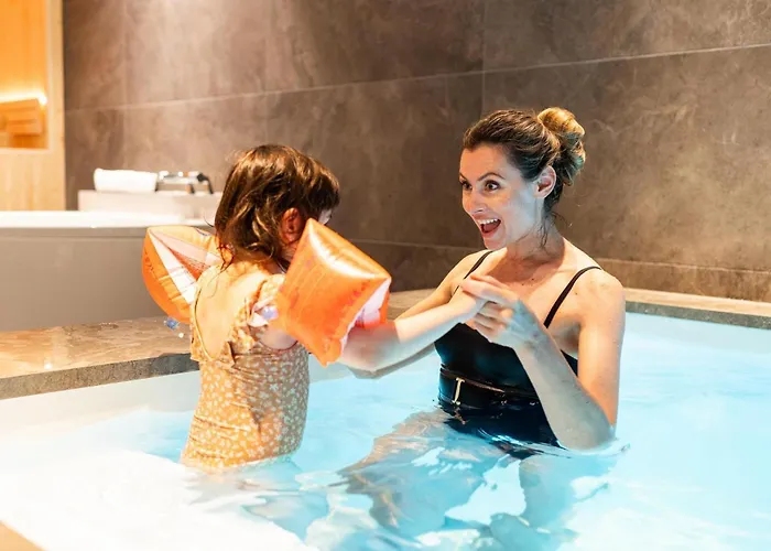 Willa Boerderij Met Binnenzwembad & Wellness - 10 Personen