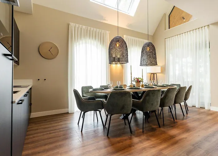 Boerderij Met Binnenzwembad & Wellness - 10 Personen Willa Wekerom