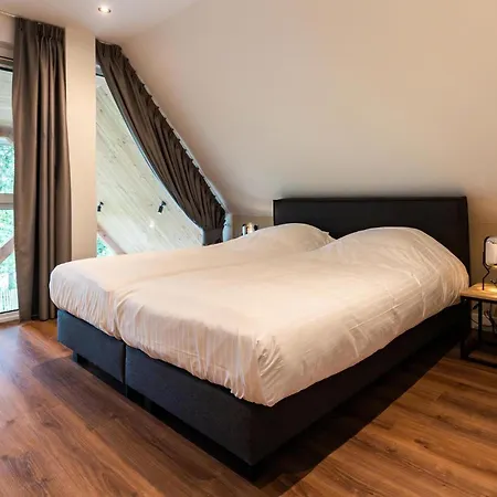 Villa Boerderij Met Binnenzwembad & Wellness - 10 Personen