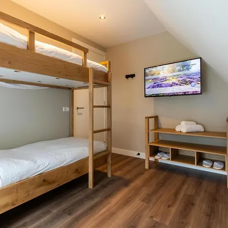 Villa Boerderij Met Binnenzwembad & Wellness - 10 Personen *