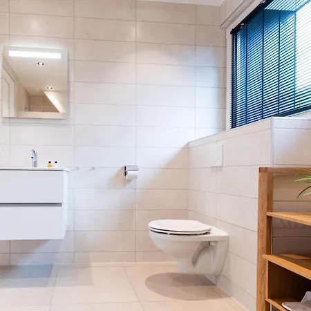 Boerderij Met Binnenzwembad & Wellness - 10 Personen