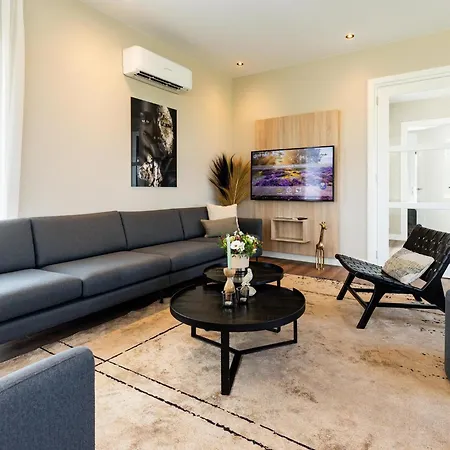 Villa Boerderij Met Binnenzwembad & Wellness - 10 Personen *