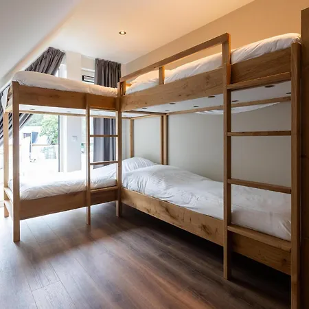 Boerderij Met Binnenzwembad & Wellness - 10 Personen *