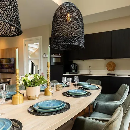 Boerderij Met Binnenzwembad & Wellness - 10 Personen * Wekerom